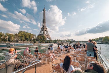 Rondvaart op de Seine met Franse crêpe sucrée
